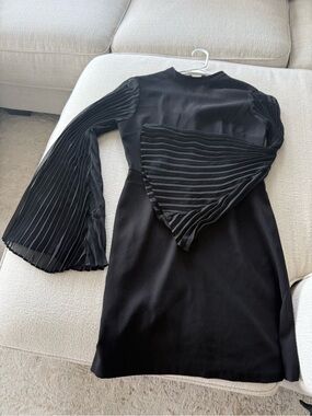 cupcakes & cashmere Black Pleated Bell-Sleeve Dress